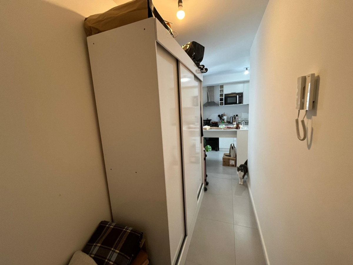 Apartamento ID.5654 - Venta con Renta Apartamento Monoambiente Cordon con balcon 