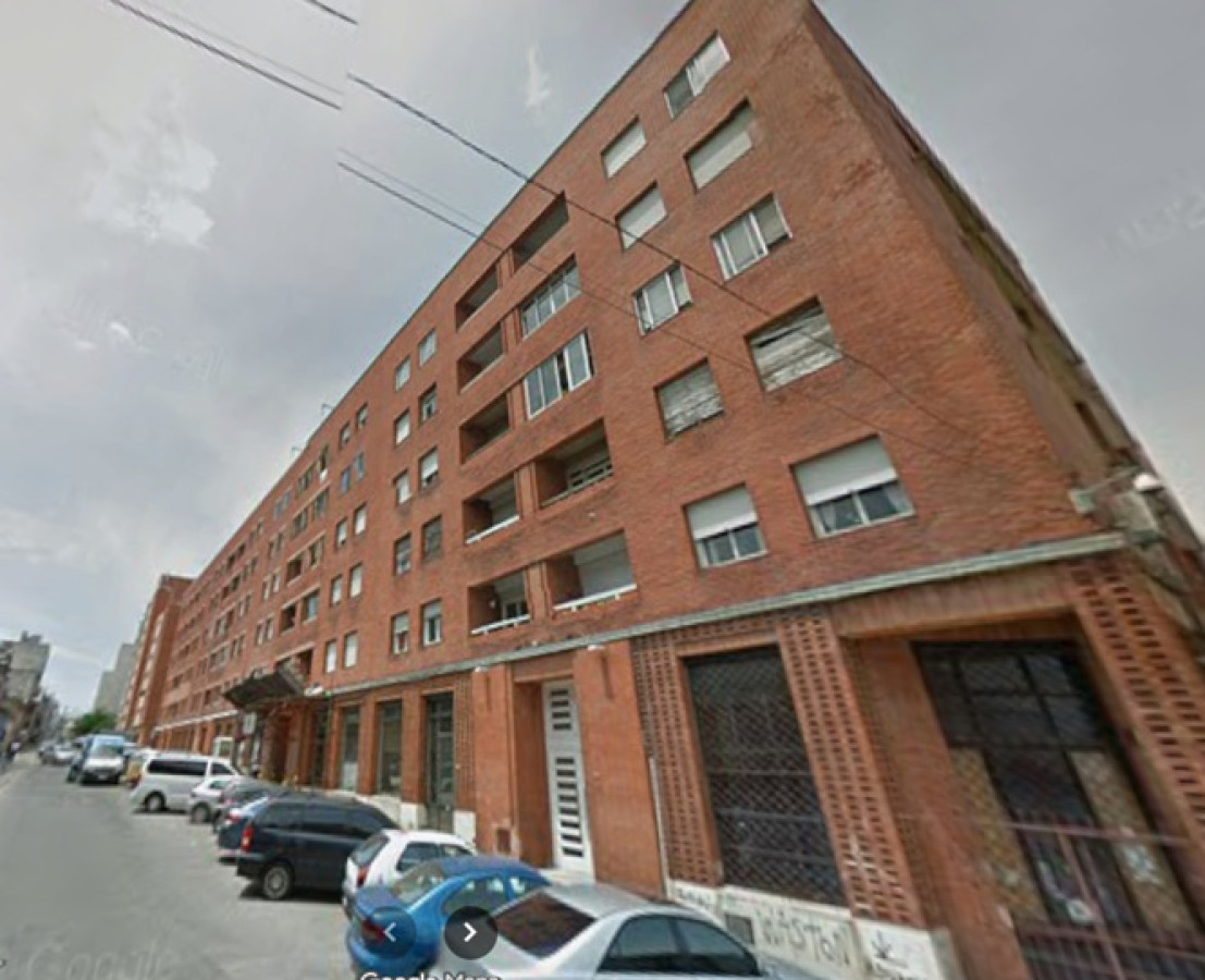 Apartamento ID.5792 - Alquiler Apartamento 2 Dormitorios Ciudad Vieja frente al Mar