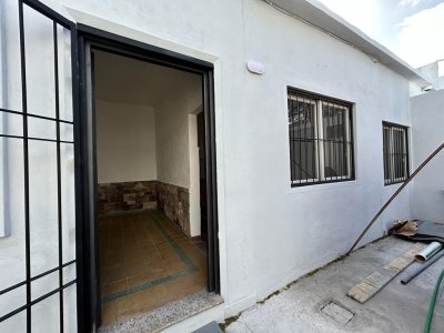 Apartamento venta 1 o 2 Dormitorios Azotea La Teja