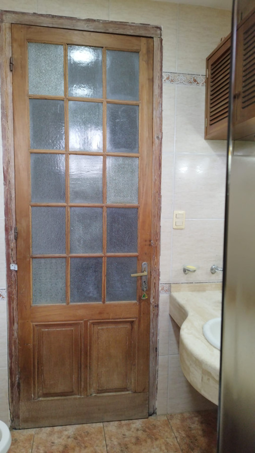 Casa ID.3174 - Venta Casa 5 Dormitorios Sayago con Barbacoa y Galpón