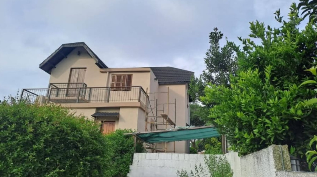 Casa ID.3174 - Venta Casa 5 Dormitorios Sayago con Barbacoa y Galpón