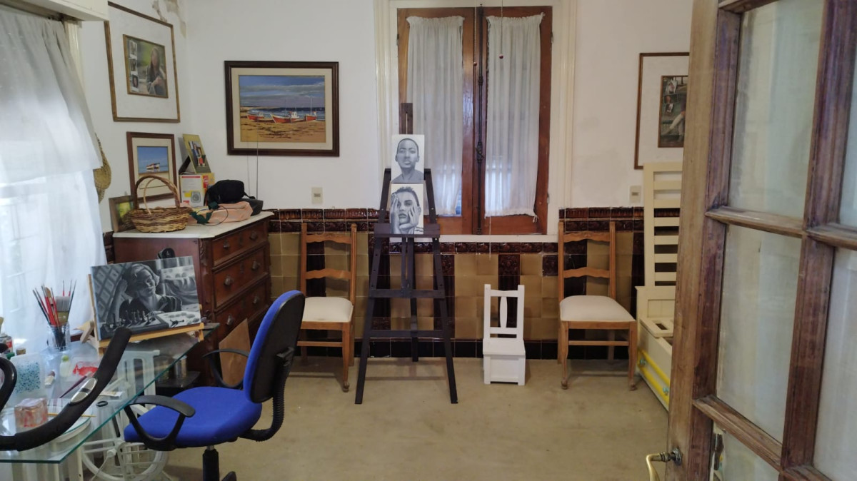 Casa ID.3174 - Venta Casa 5 Dormitorios Sayago con Barbacoa y Galpón