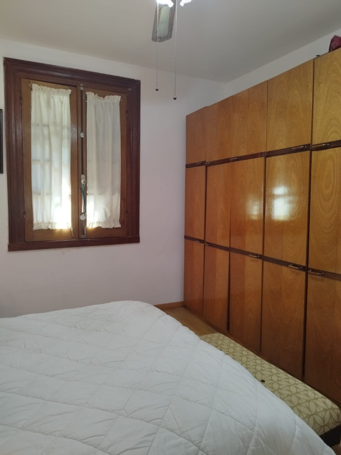 Casa ID.3174 - Venta Casa 5 Dormitorios Sayago con Barbacoa y Galpón