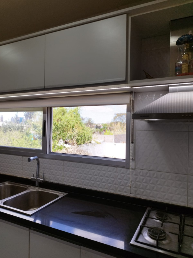 Casa ID.3174 - Venta Casa 5 Dormitorios Sayago con Barbacoa y Galpón