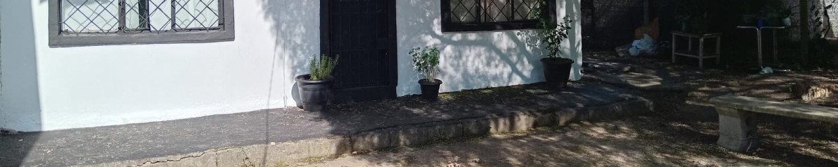 Venta Casa 2 Dormitorios Villa García con jardin y cochera