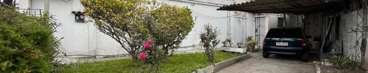 Venta Casa y Apartamento Buceo con Patio y Cochera Inversion