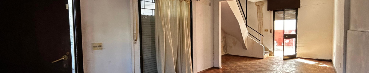 Venta Casa a Reciclar 3 Dormitorios Pocitos con Cochera