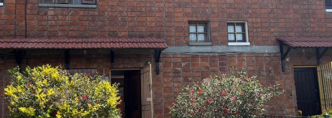 Venta Casa 3 Dormitorios Flor de Maroñas patio y parrillero