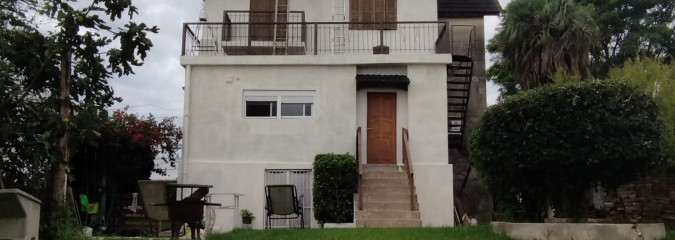 Venta Casa 5 Dormitorios Sayago con Barbacoa y Galpón
