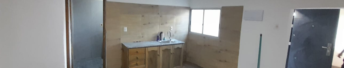 Venta y Alquiler Casa 3 Dormitorios Peñarol patio y cochera