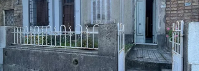 Venta Casa para reciclar 2 Dormitorios Cerrito Inversion