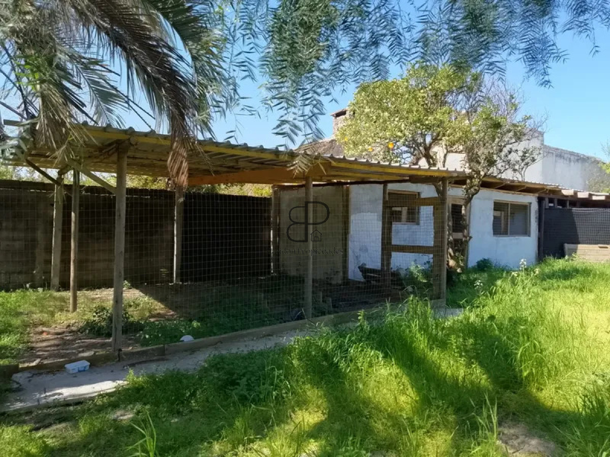 Casa ID.6998 - Alquiler Casa con Terreno 2000m2 y Deposito San Jose de Carrasco