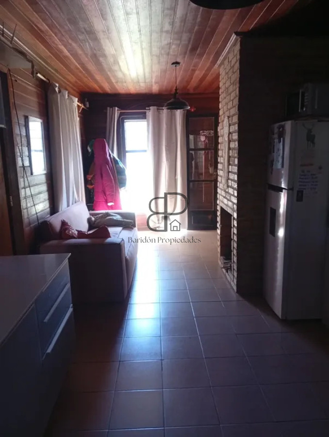 Casa ID.6935 - Venta Casa 3 Dormitorios El Pinar con patio y cochera 