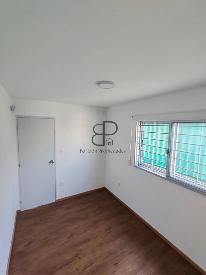 Casa ID.7047 - Alquiler Casa 1 Dormitorio Shangrilá con Galpon y cochera