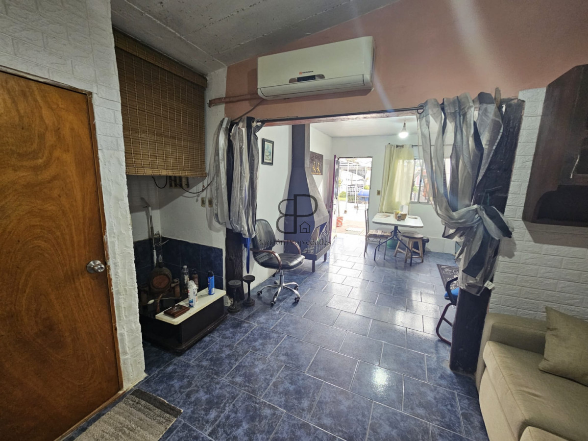 Casa ID.7030 - Venta con Renta Padron Unico Local Casa y Apartamento Cerro