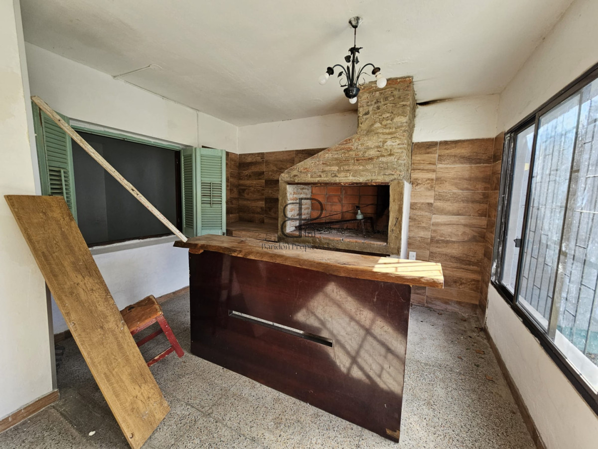 Casa ID.5931 - Venta Casa 2 Dormitorios Barbacoa Perez Castellano