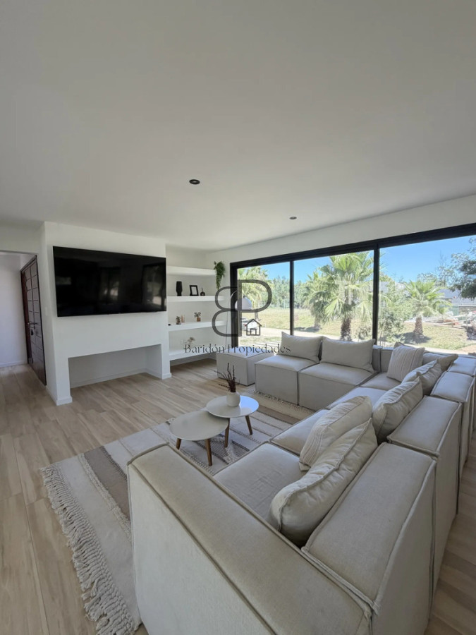 Casa ID.7131 - Venta y Alquiler Casa 3 Dormitorios Barrio Privado Cumbres de Carrasco