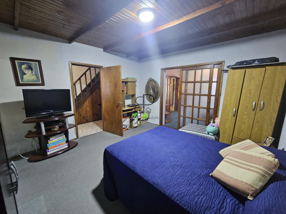 Casa ID.6268 - Venta Casa y Apartamento 4 Dormitorios Brazo Oriental Cochera