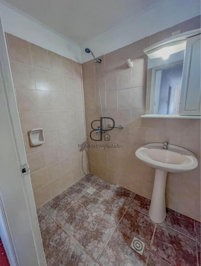 Casa ID.6721 - Alquiler Casa PH 1 Dormitorio Buceo con Patio