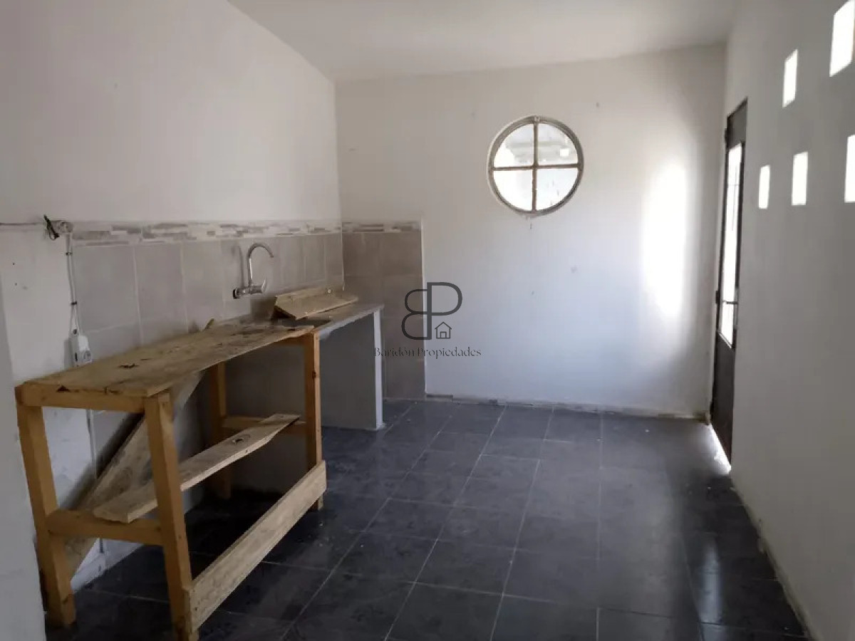 Casa ID.6998 - Alquiler Casa con Terreno 2000m2 y Deposito San Jose de Carrasco