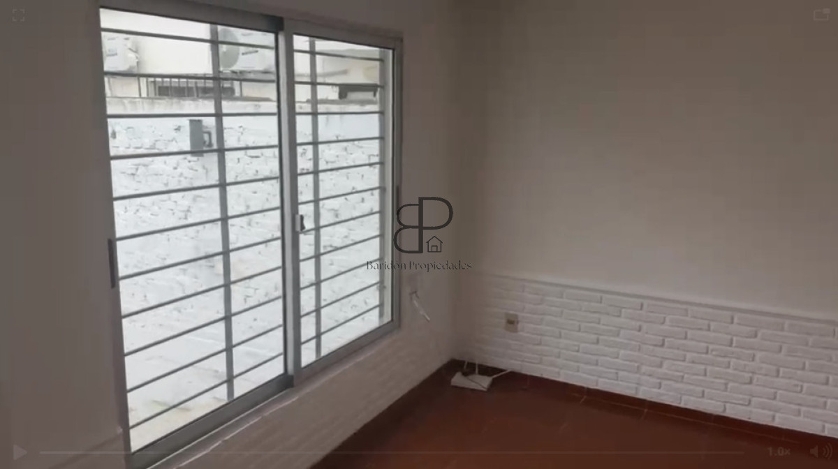 Casa ID.6721 - Alquiler Casa PH 1 Dormitorio Buceo con Patio
