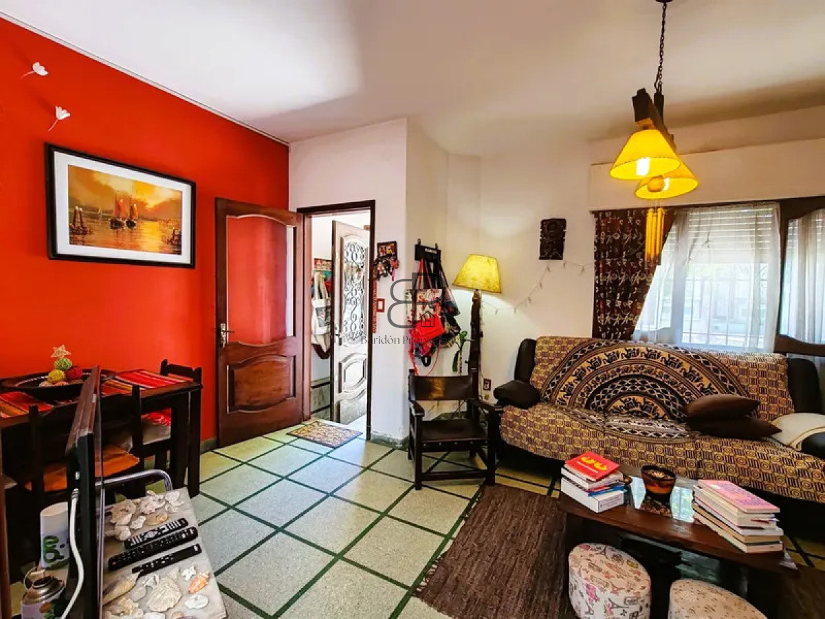 Casa ID.7005 - Venta Casa 2 Dormitorios Reducto con terraza con parrillero 