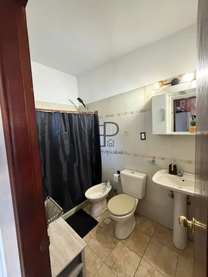 Casa ID.6897 - Alquiler Casa Ph 2 Dormitorios Sayago con patio y prrillero