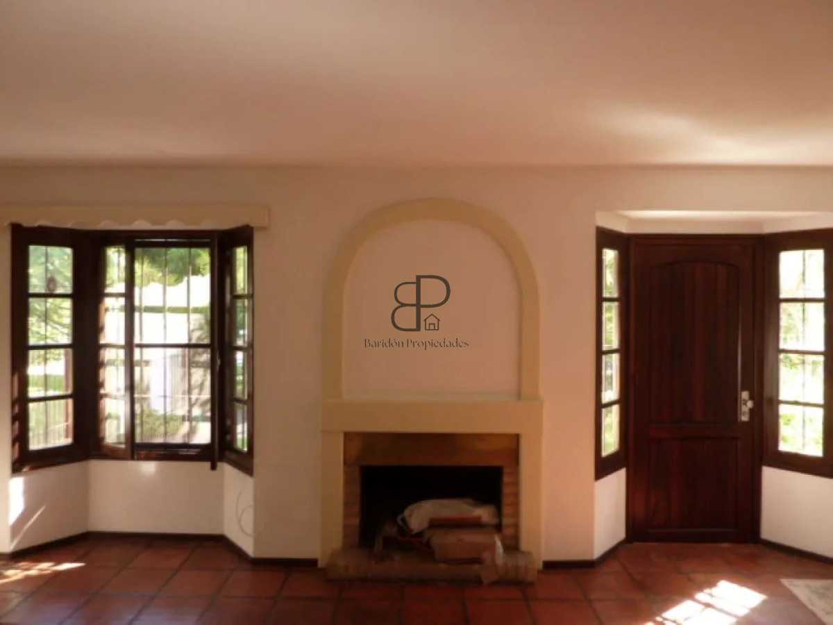 Casa ID.7144 - Alquiler Casa 3 Dormitorios Punta Gorda con patio y cochera