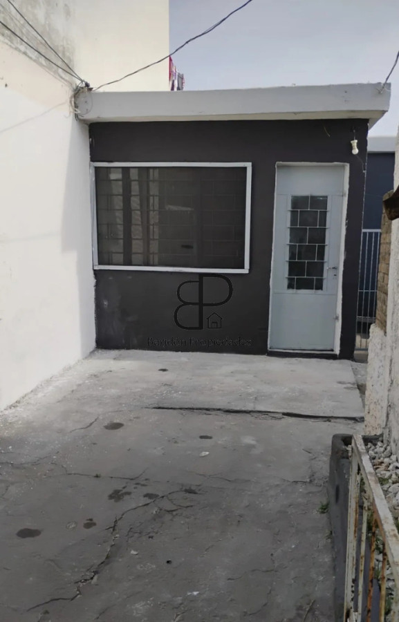 Casa ID.7072 - Alquiler Casa 1 Dormitorio Capurro con patio y parrillero