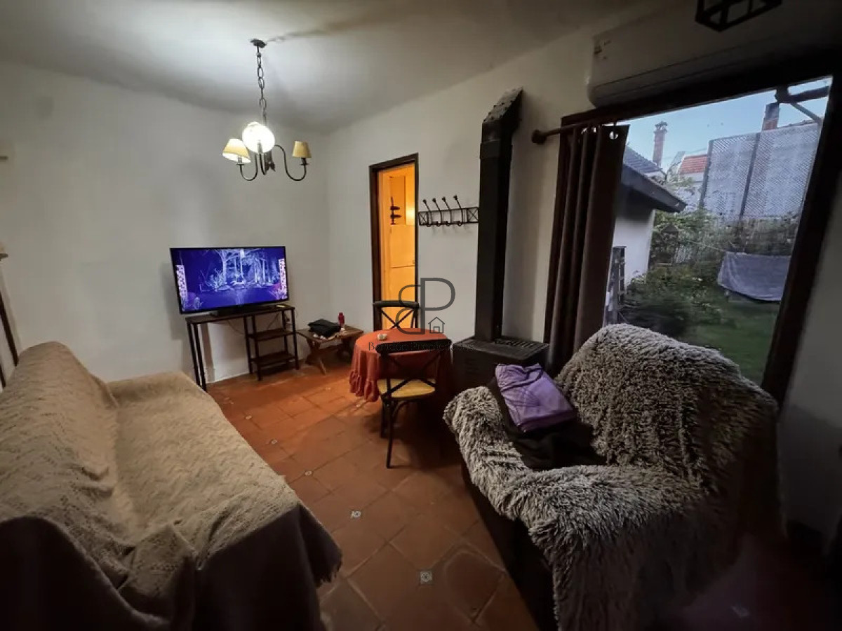 Casa ID.6936 - Venta Casa 3 Dormitorios Carrasco con patio y cochera 