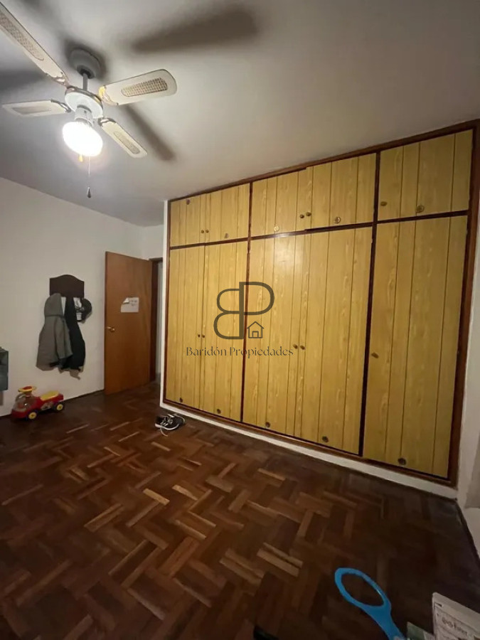Casa ID.6402 - Venta Casa 3 Dormitorios La Comercial con patio y garaje