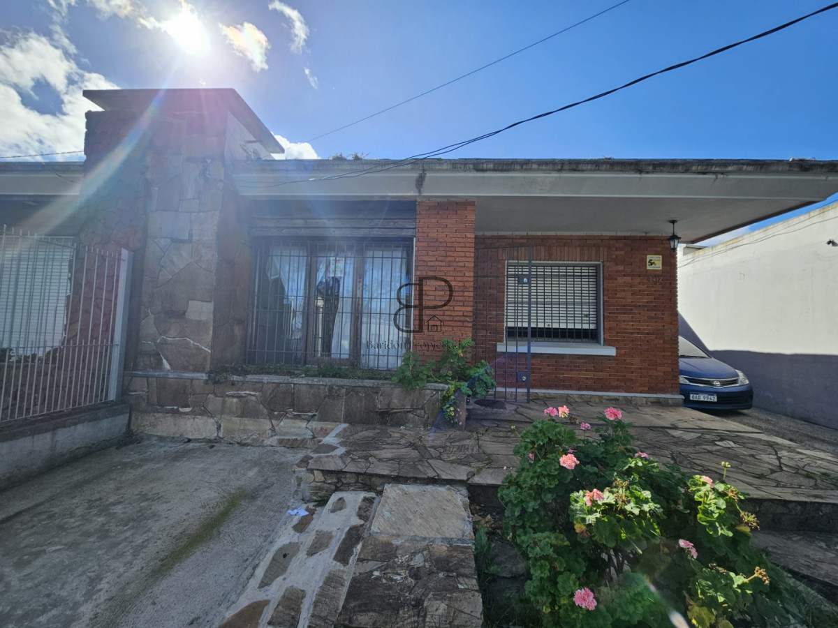 Casa ID.5931 - Venta Casa 2 Dormitorios Barbacoa Perez Castellano