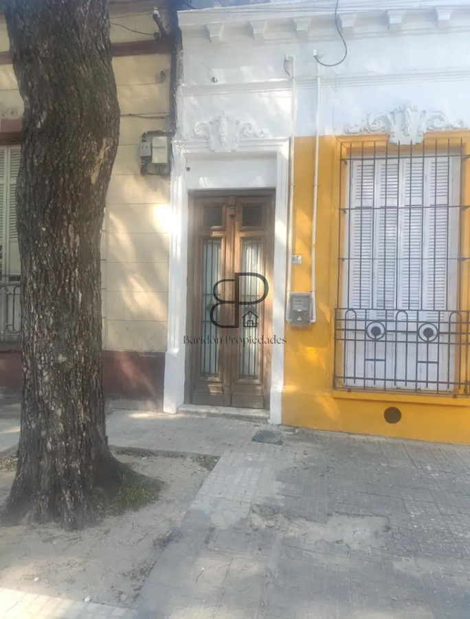 Casa ID.6147 - Venta Casa 8 Dormitorios 2 Cocinas Inversion Bella Vista