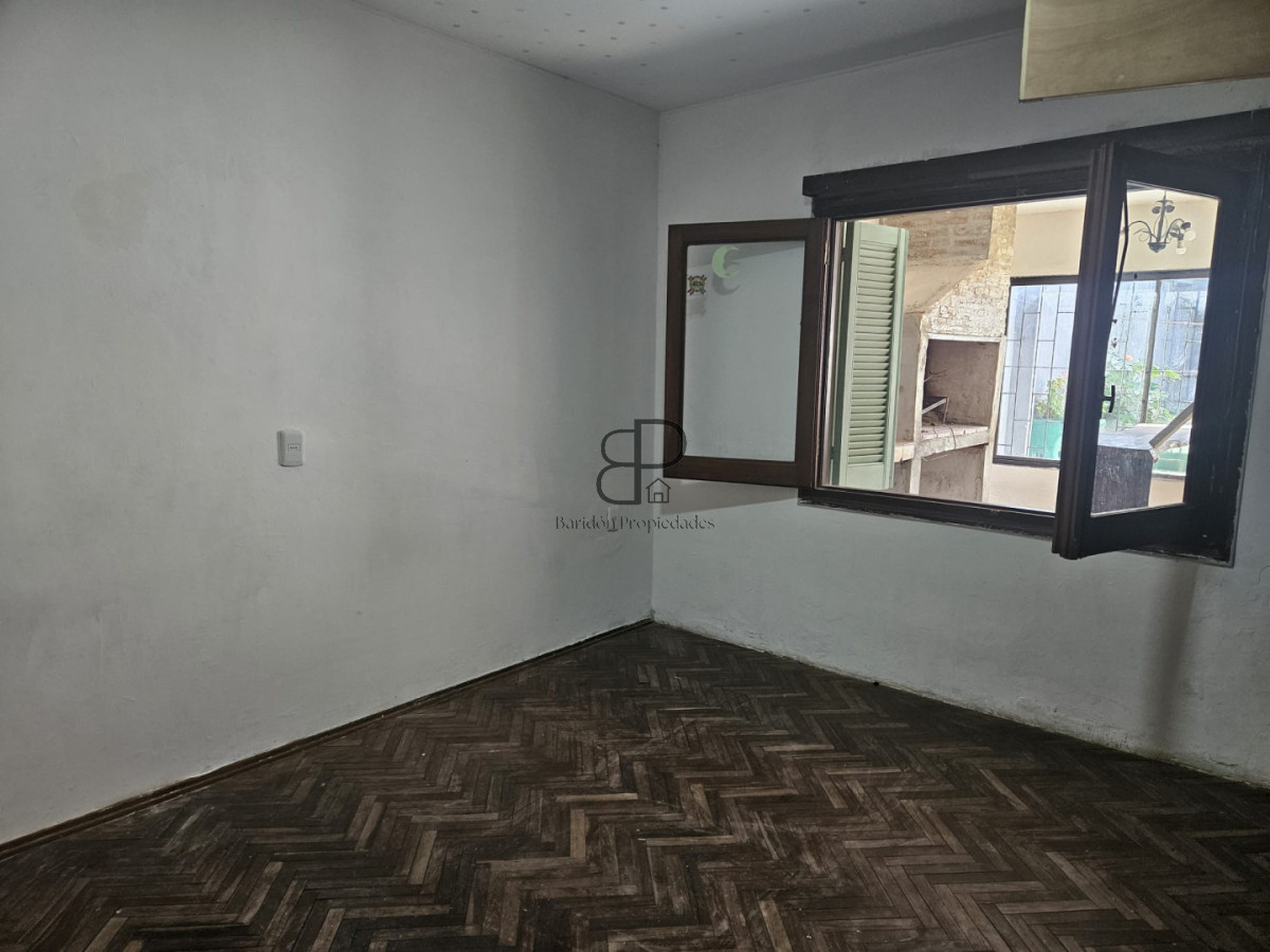 Casa ID.5931 - Venta Casa 2 Dormitorios Barbacoa Perez Castellano