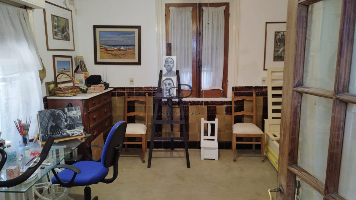 Casa ID.3174 - Venta Casa 5 Dormitorios Sayago con Barbacoa y Galpón