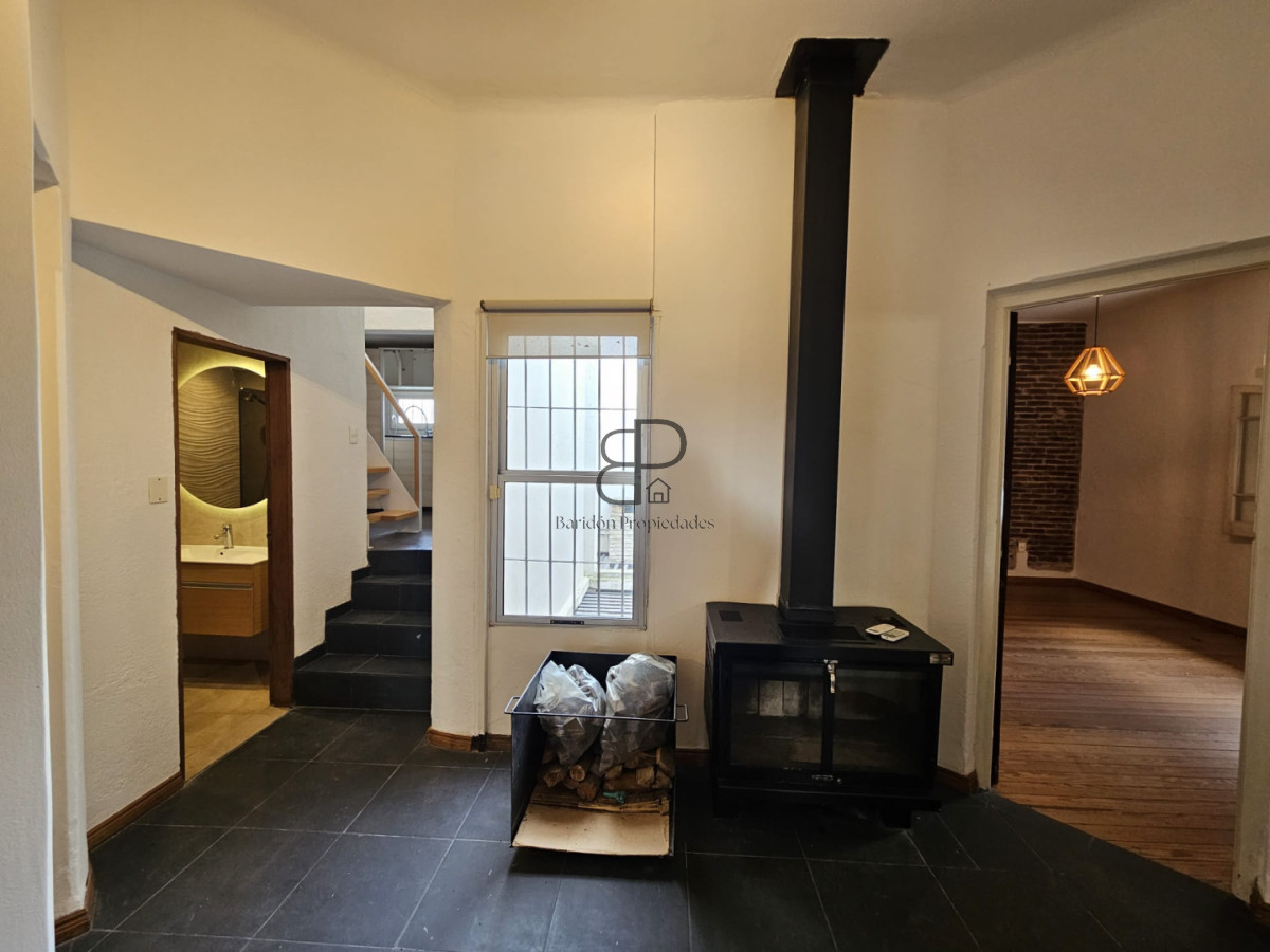 Casa ID.6540 - Venta Casa 3 o 4 Dormitorios Barbacoa y Garaje La Blanqueada