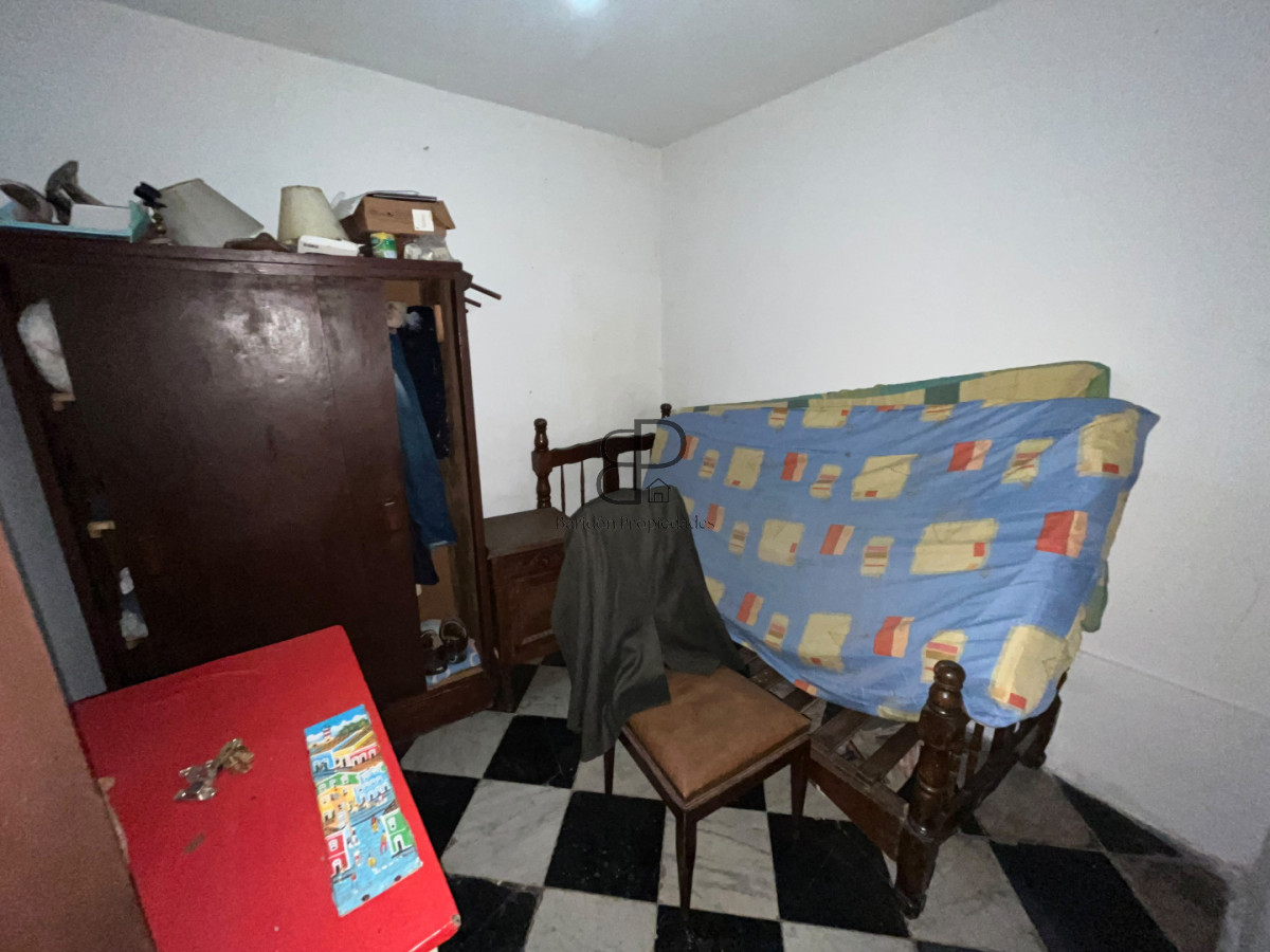 Casa ID.7051 - Venta Padron Unico 3 Plantas con 9 Dorm. y 3 Cocinas Aguada
