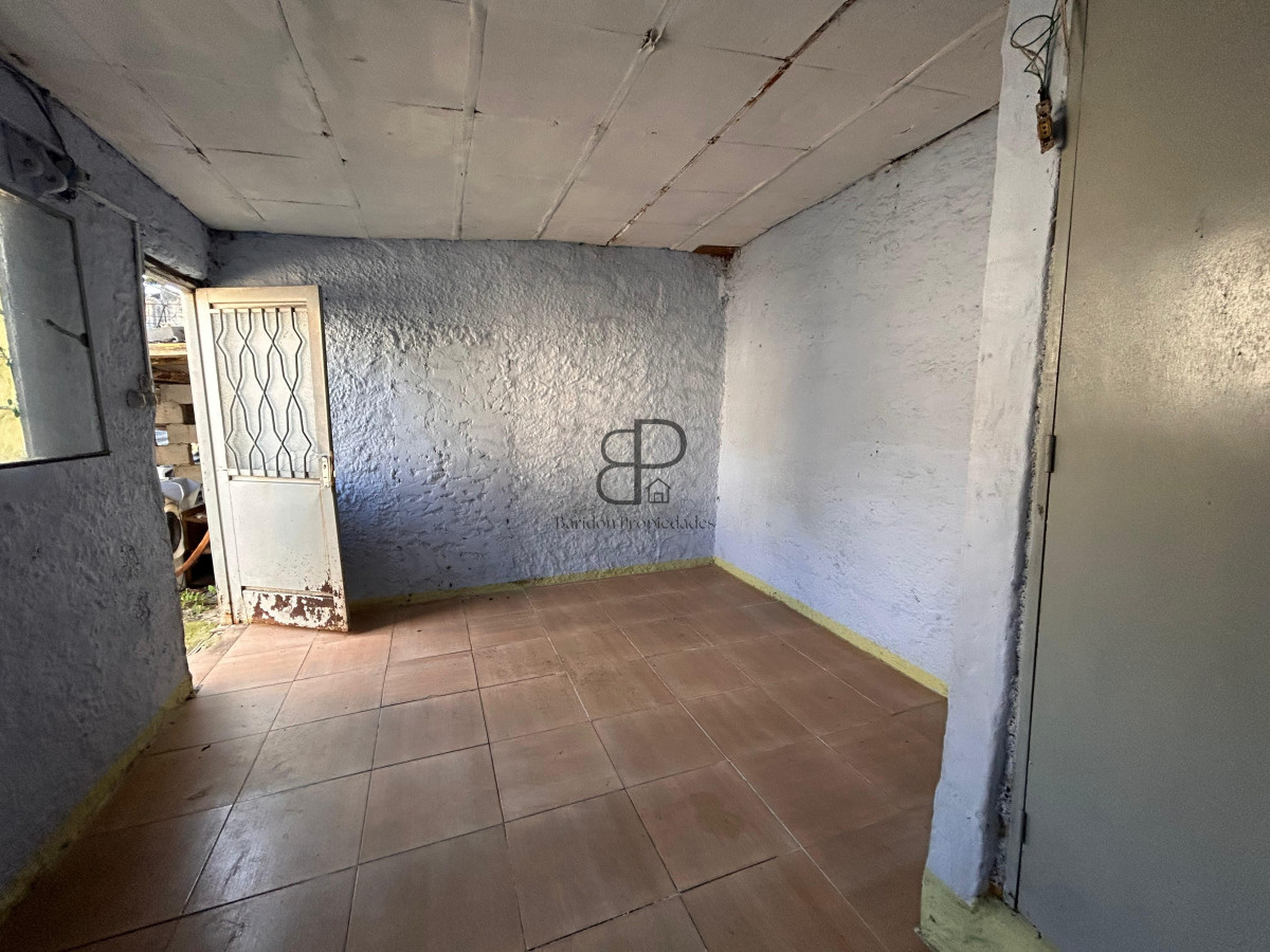 Casa ID.4848 - Venta Padron Unico con 3 Viviendas Flor de Maroñas Inversion
