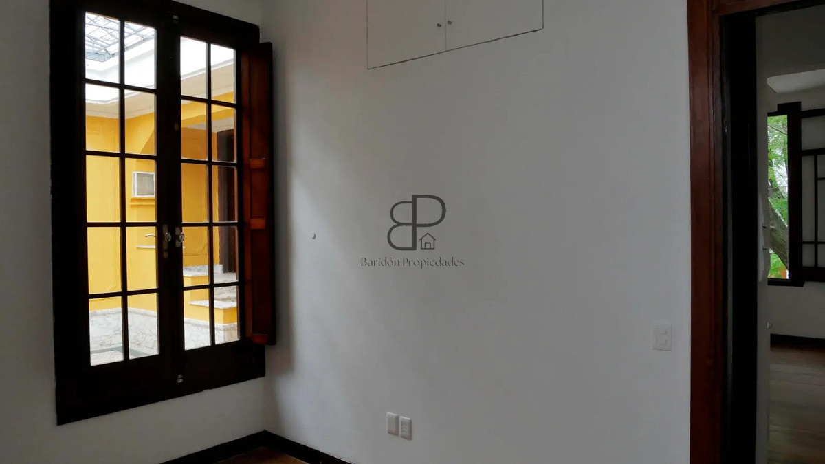Casa ID.7135 - Alquiler Casa 1 Dormitorio Pocitos con patio y azotea