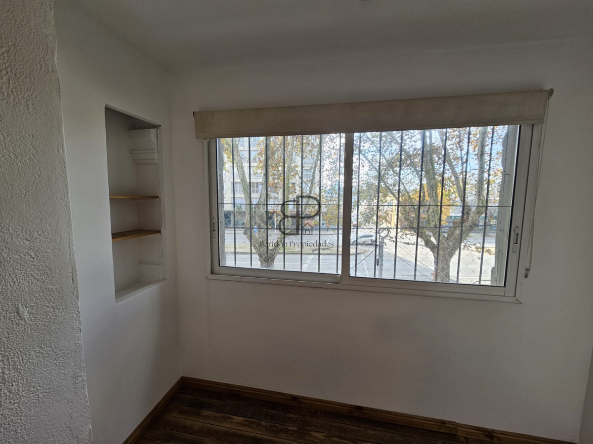 Casa ID.6540 - Venta Casa 3 o 4 Dormitorios Barbacoa y Garaje La Blanqueada