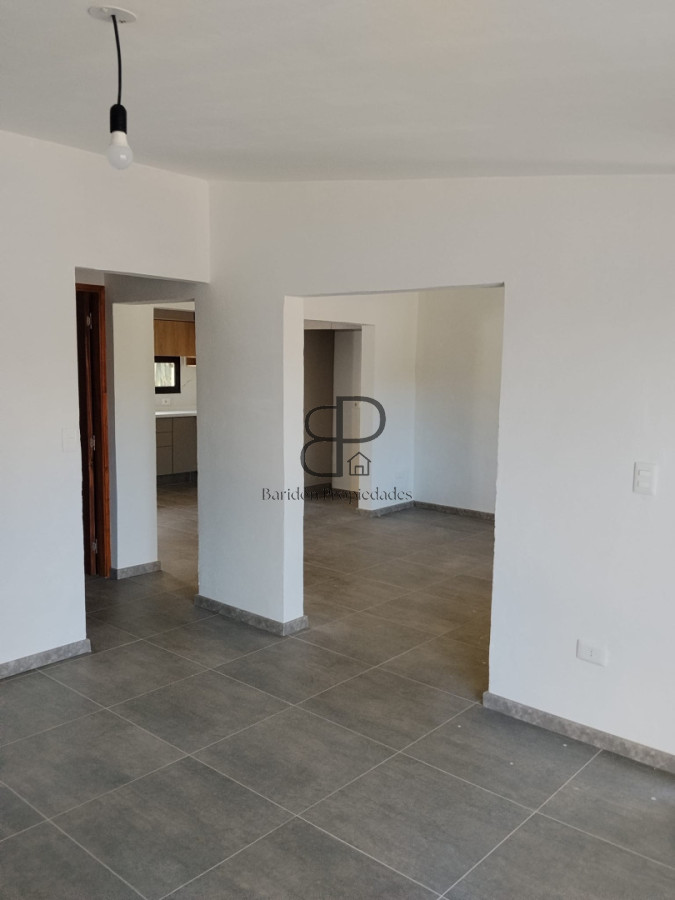 Casa ID.7031 - Venta Casa 3 Dormitorios Lagomar con fondo con parrillero