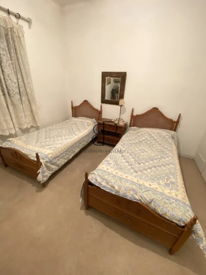 Casa ID.6936 - Venta Casa 3 Dormitorios Carrasco con patio y cochera 