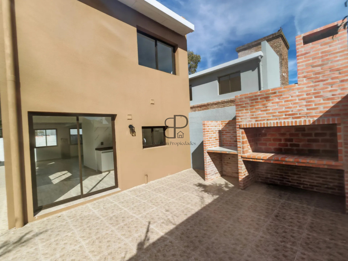 Casa ID.6885 - Venta Casa a Estrenar 3 Dormitorios Lomas de Solymar parrillero