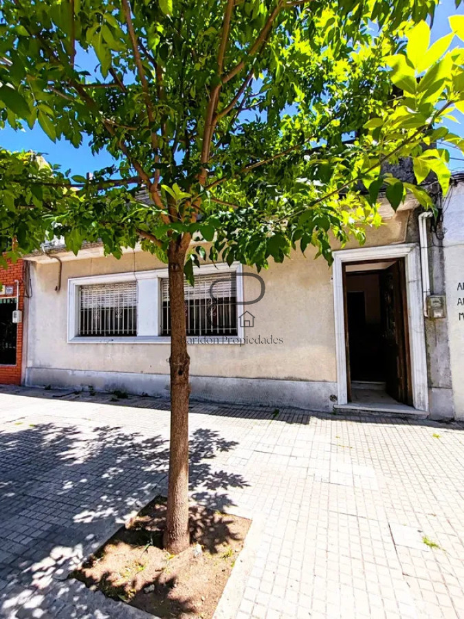 Casa ID.7005 - Venta Casa 2 Dormitorios Reducto con terraza con parrillero 