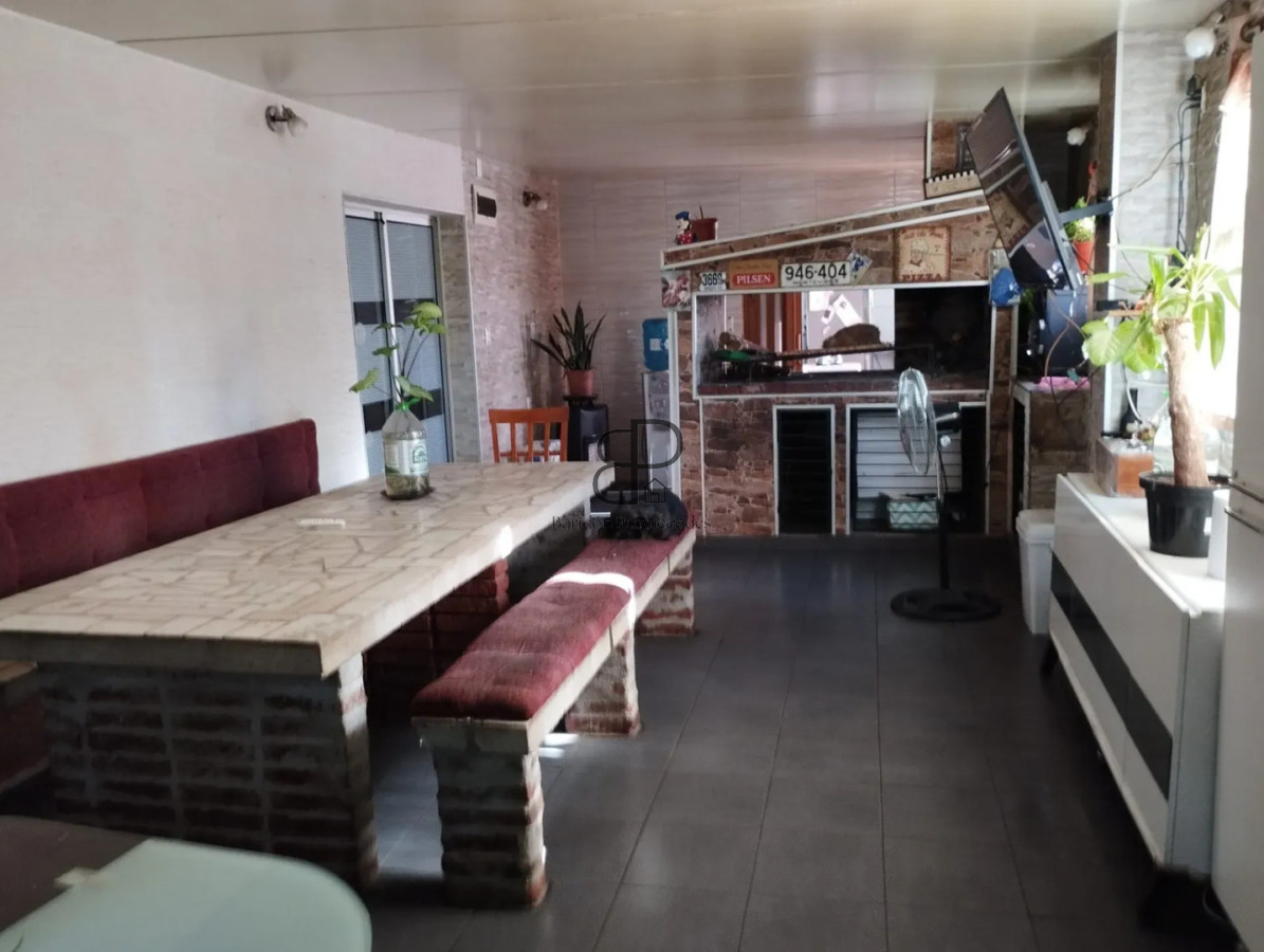 Casa ID.6333 - Venta Casa y Apartamento Cerrito con Garaje y Barbacoa 
