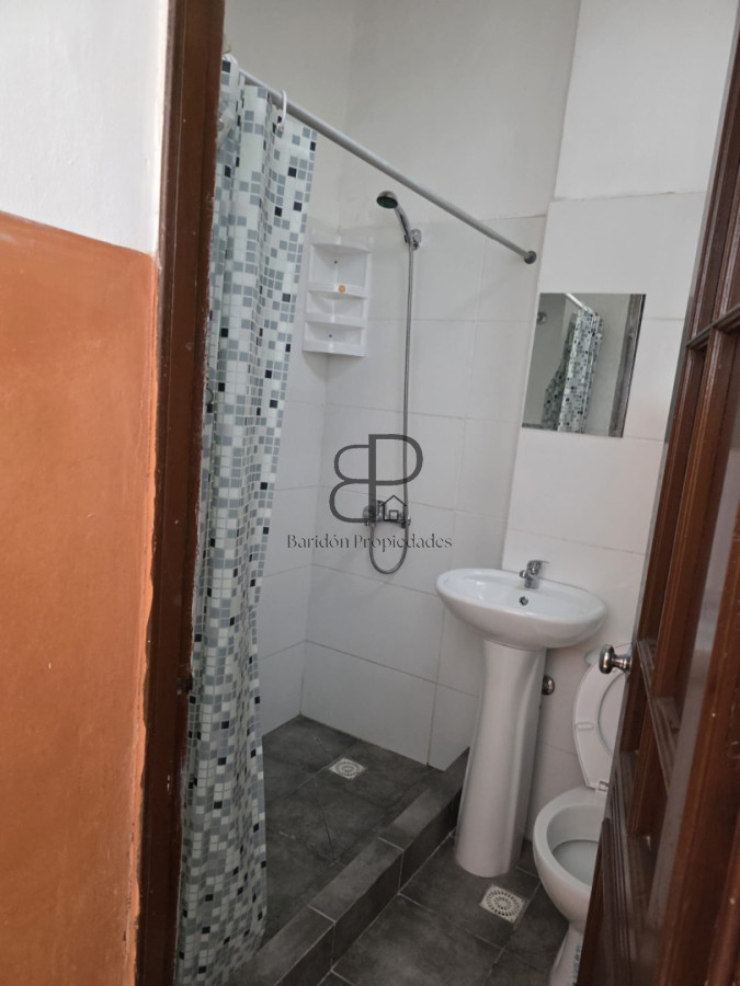 Casa ID.6567 - Venta Terreno Propiedad de 40 Habitaciones y 2 Locales Aguada