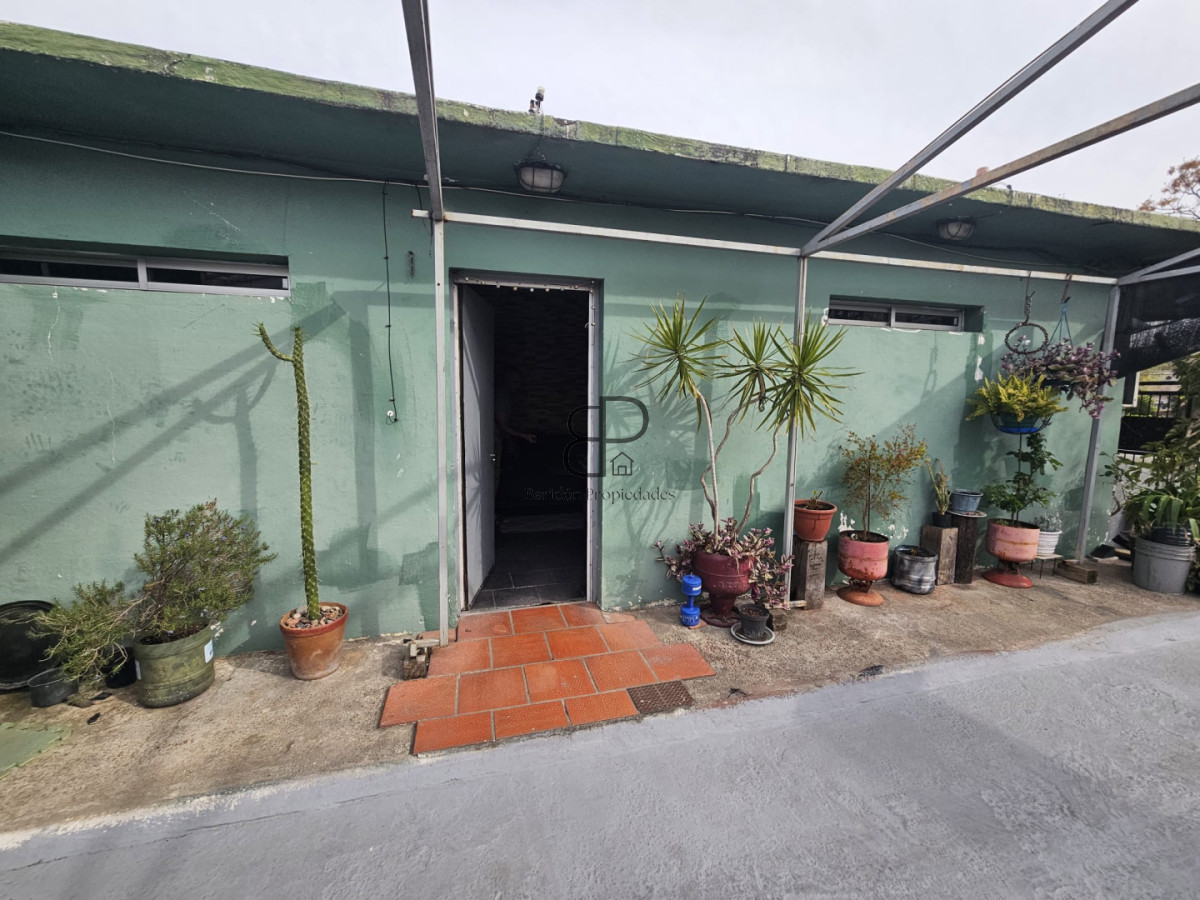 Casa ID.7030 - Venta con Renta Padron Unico Local Casa y Apartamento Cerro