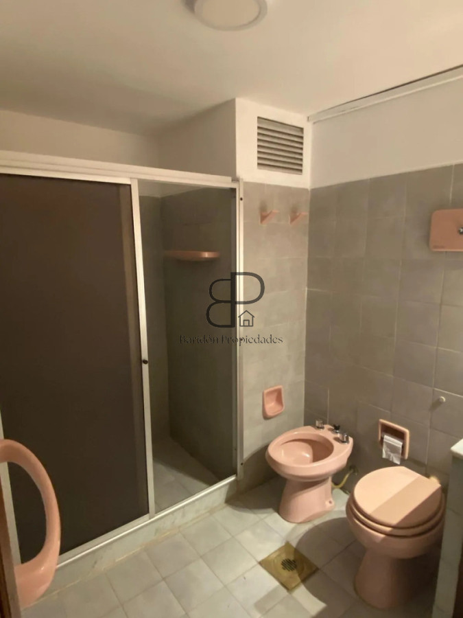 Casa ID.7144 - Alquiler Casa 3 Dormitorios Punta Gorda con patio y cochera