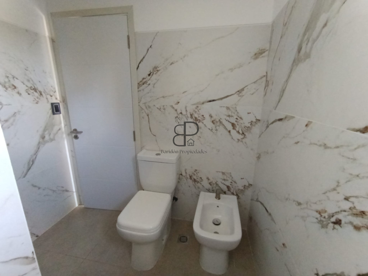 Casa ID.6884 - Venta Casa a Estrenar 5 Dormitorios Lomas de Solymar parrillero
