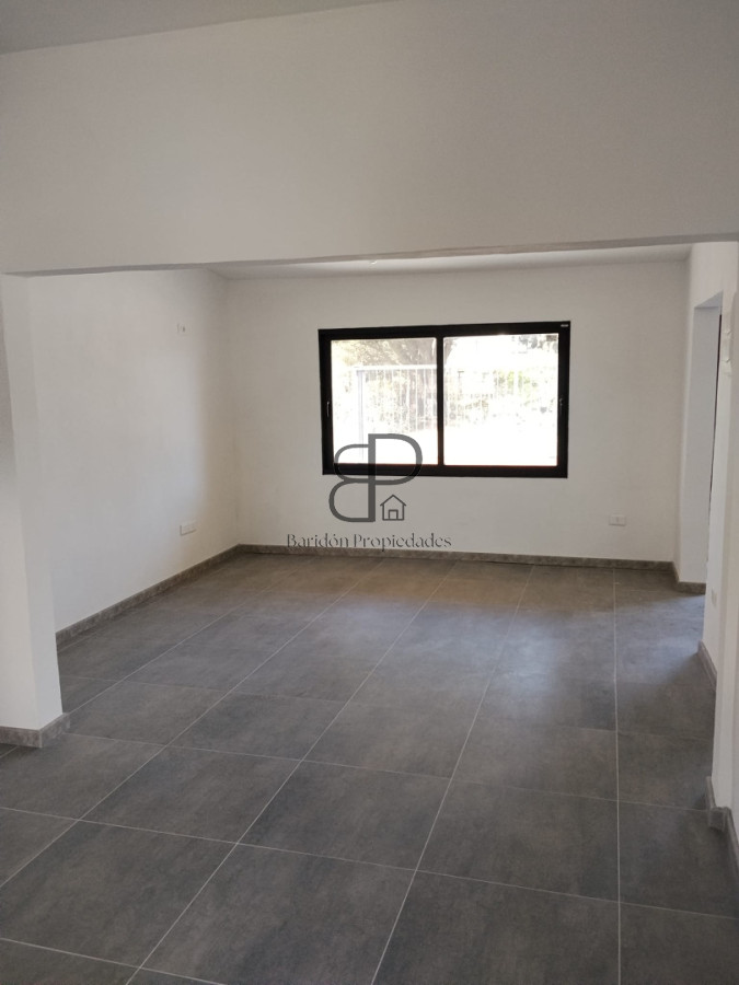 Casa ID.7031 - Venta Casa 3 Dormitorios Lagomar con fondo con parrillero